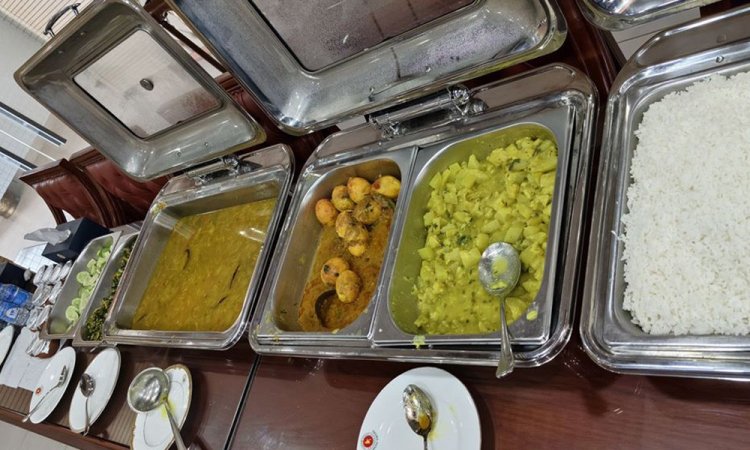 প্রধানমন্ত্রীর অফিসে দুপুরের খাবার ও বিকেলের নাস্তার বাজেট যত