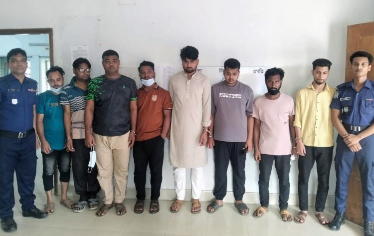 বুড়িচংয়ে পুলিশের অভিযানে ৮ মাদকসেবী গ্রেফতার