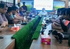 নাচোলে সাংবাদিকদের সাথে বিভাগীয় কমিশনারের মতবিনিময় সভা