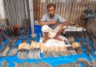 ঈদকে সামনে রেখে ব্যাস্ত কামার পল্লীরা
