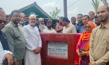 নিয়ামতপুরে এইচবিবি রাস্তার কাজের উদ্বোধন করলেন মোস্তাফিজুর রহমান এমপি