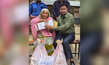 শিবগঞ্জে অবহেলিত রংফুল বেগমের পাশে উপজেলা প্রশাসন
