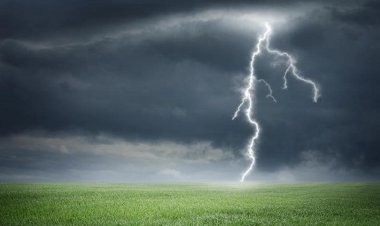 সুনামগঞ্জে বজ্রপাতে স্কুলছাত্রীর মৃত্যু 