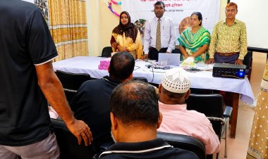 চাঁপাইনবাবগঞ্জে খামারী প্রশিক্ষণ 