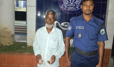 নিয়ামতপুরে মাদকসহ একজন গ্রেফতার 