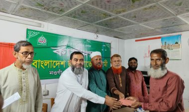 নওগাঁয় জুলাই শহীদ পরিবারের মাঝে জামায়াতের ঈদ উপহার বিতরণ  