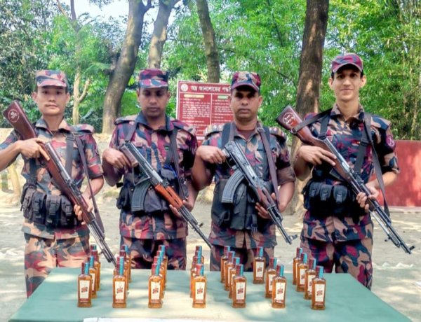 শিবগঞ্জ সীমান্তে ভারতীয় মদ জব্দ