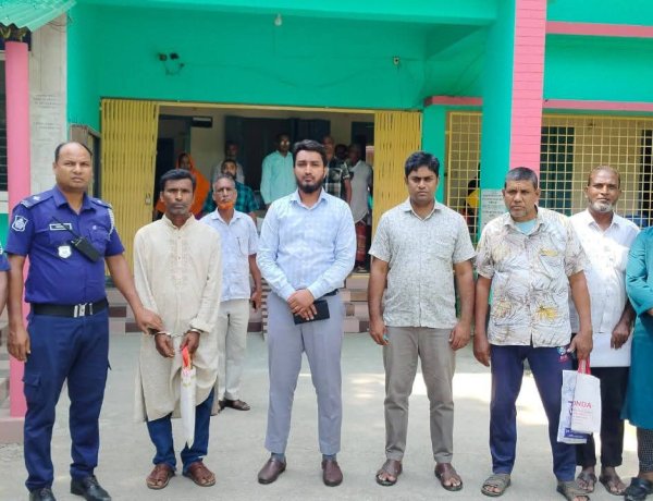চাঁপাইনবাবগঞ্জে অন্যের জমি নিজের নামে করার চেষ্টা,ধরা খেয়ে জেলহাজতে সাত্তার