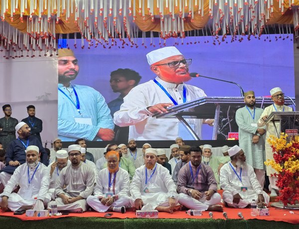 ঐতিহাসিক কুরআন দিবস উপলক্ষে চাঁপাইনবাবগঞ্জে ছাত্রশিবিরের বিশাল ছাত্র গণজমায়েত