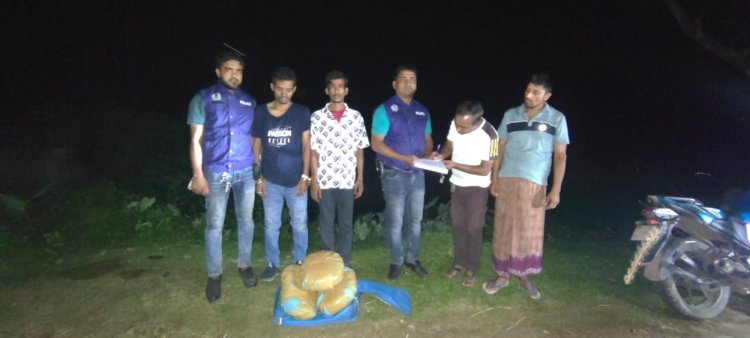 বুড়িচংয়ে গাঁজাসহ দুই মাদক কারবারি গ্রেফতার