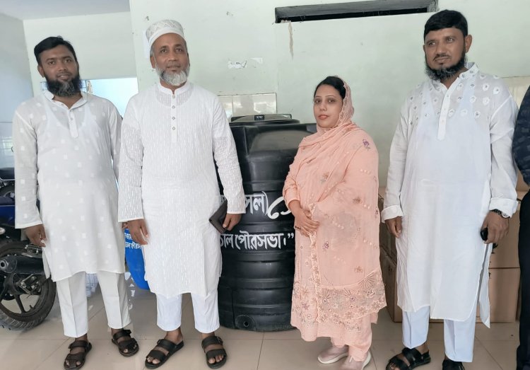 নাচোল উপজেলা স্বাস্থ্য কমপ্লেক্সে এমপি ড,মু,মিজানুর রহমান আইপিএস ও ব্যাটারী প্রদান