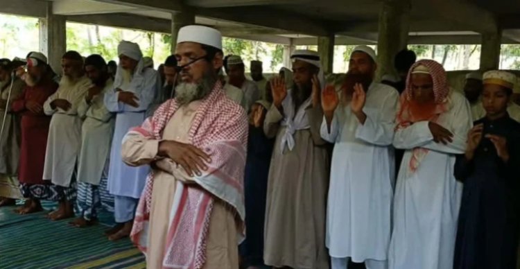 চাঁপাইনবাবগঞ্জে কয়েকটি গ্রামে ঈদুল আজহার নামাজ আদায়