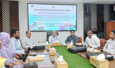 Day-long refresher trainer training on village courts in Chapainawabganj