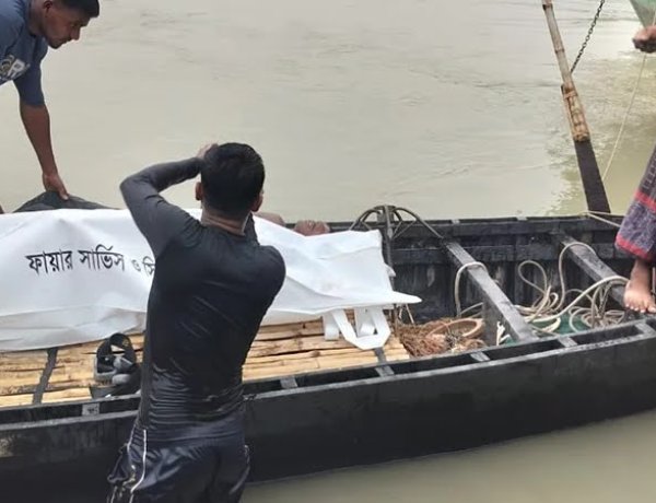 চাঁপাইনবাবগঞ্জে পদ্মা নদীতে গোসল করতে গিয়ে দুই শিক্ষার্থীর মৃত্যু