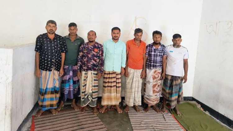 বাংলাদেশে পুশইনে বিএসএফকে সহায়তার অভিযোগে ৭ বাংলাদেশি আটক