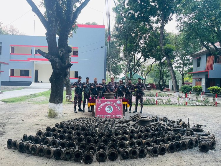 শিবগঞ্জে ভারতীয় যানবাহনের যন্ত্রাংশ জব্দ