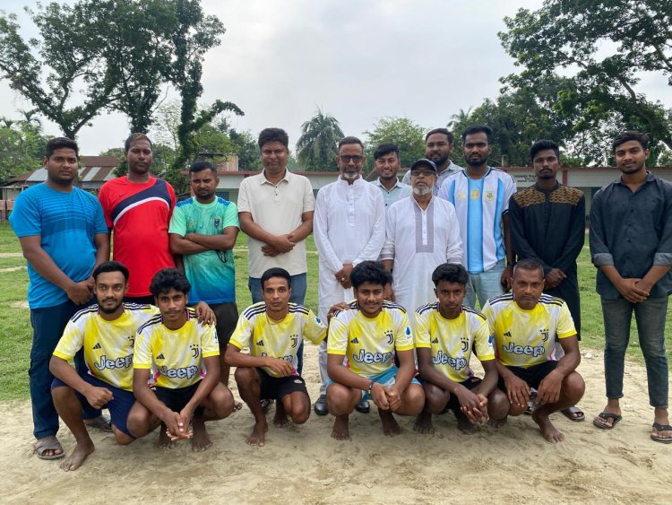 মাদকমুক্ত সমাজ গড়ার লক্ষ্যে নওগাঁয় দিনব্যাপী ফুটবল টুর্নামেন্ট উদ্বোধন