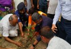 নওগাঁয় খালের দুই পাড়ে বৃক্ষরোপণ কর্মসূচির উদ্বোধন