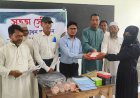 নওগাঁয় ‘সততা স্টোর’ উদ্বোধন ও শিক্ষা উপকরণ বিতরণ