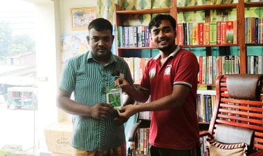 শিবগঞ্জে সবজির বীজ ও হাঁসের বাচ্চা বিতরণ