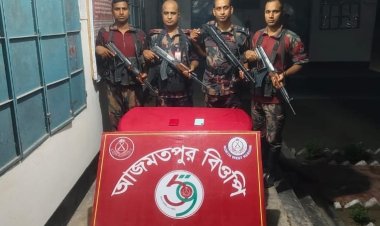 শিবগঞ্জ সীমান্তে ভারতীয় চোরাই মোবাইল ফোন জব্দ