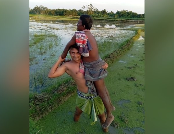 কৃষক বেশে সাজাপ্রাপ্ত আসামি ধরল নাচোল থানা পুলিশ
