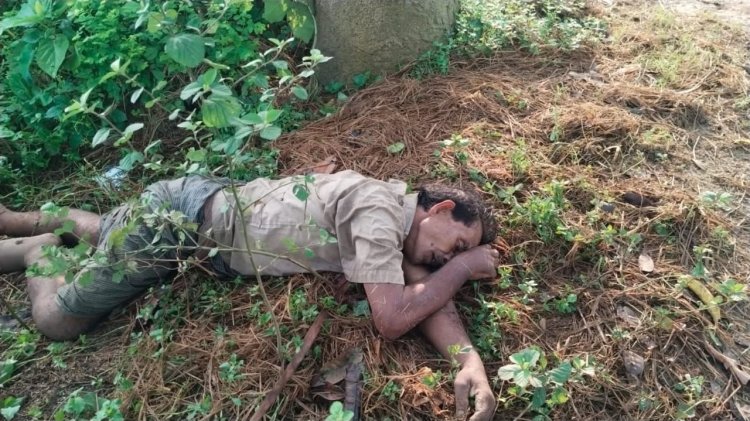 নিয়ামতপুরে রাস্তার পাশ থেকে মরদেহ উদ্ধার,শরীরে আঘাতের চিহ্ন