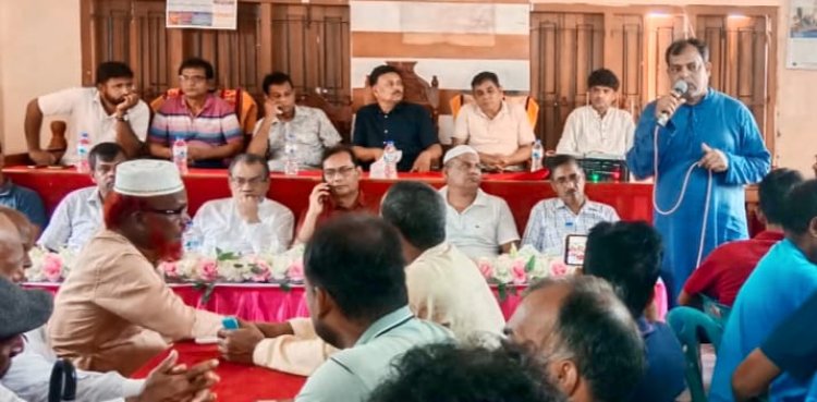 নাচোল ইউনিয়ান পরিষদ চেয়ারম্যানের সাথে ইউনিয়নবাসীর মতবিনিময়সভা