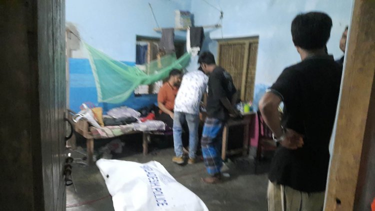 নওগাঁয় শিক্ষার্থীর ঝুলন্ত মরদেহ উদ্ধার