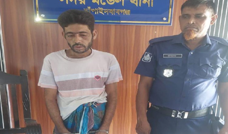 চাঁপাইনবাবগঞ্জে হেরোইন ও ইয়াবাসহ মাদক কারবারি গ্রেপ্তার