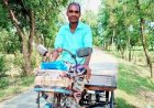 নিয়ামতপুর আওয়ামী লীগ সমর্থক ভ্যানচালককে নাশকতা মামলায় গ্রেপ্তার 