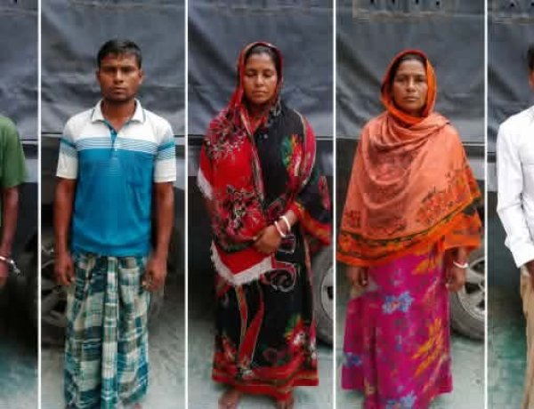 নিয়ামতপুরে ৫৪ লিটার চোলাই মদসহ পাঁচজন গ্রেফতার 