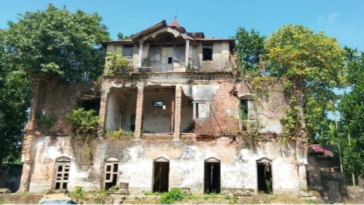 নাসিরনগরে ঐতিহ্যবাহী নবাব স্যার শামসুল হুদার বাড়ি বিলীনের পথে 
