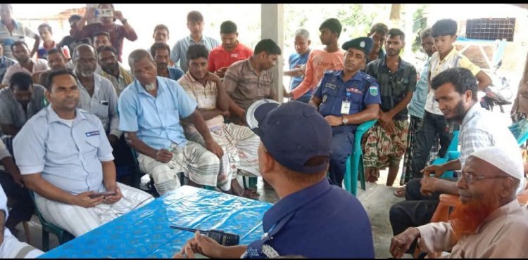 গোমস্তাপুরে আইনশৃঙ্খলা রক্ষায় পুলিশের উঠান বৈঠক