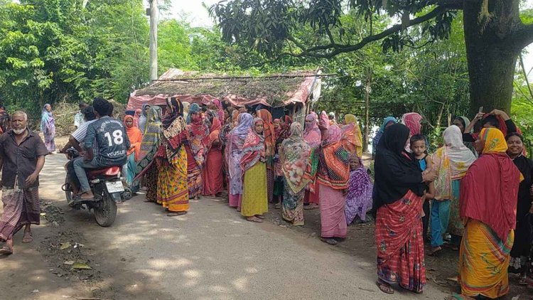 চাঁপাইনবাবগঞ্জে গৃহবধূর আত্মহত্যা
